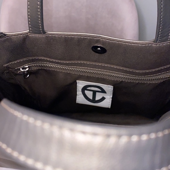 Telfar Medium Bronze Shopping Bag - Picture 3 of 8